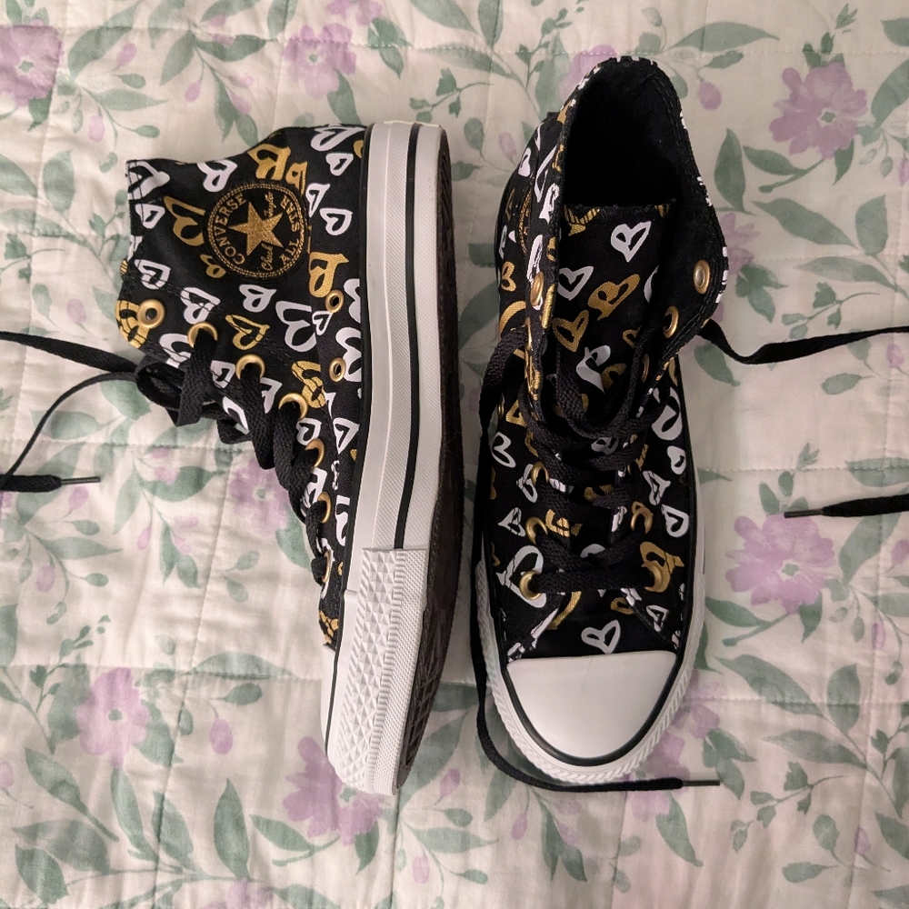 Black Converse High Top Size 7 With White And Gold Hearts